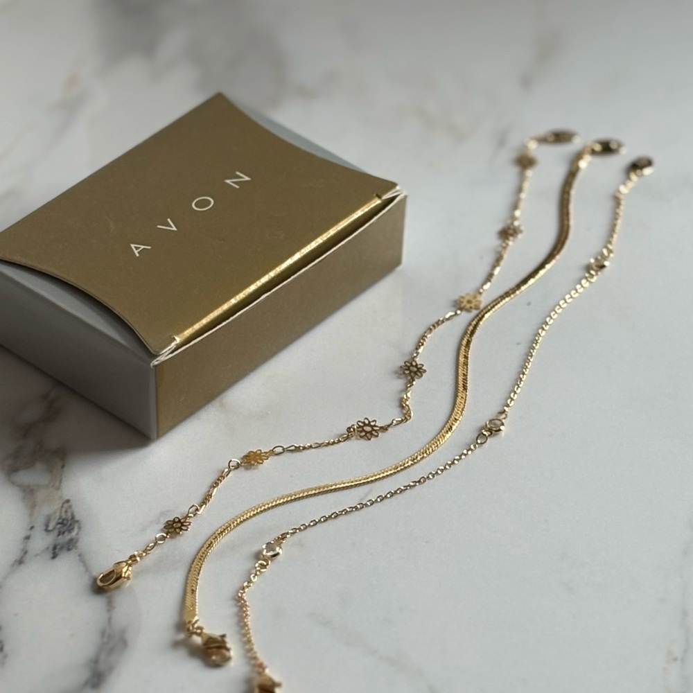 Vintage Avon 3-Piece Gold-Tone Anklet Set NIB Floral Crystal Layered Chains